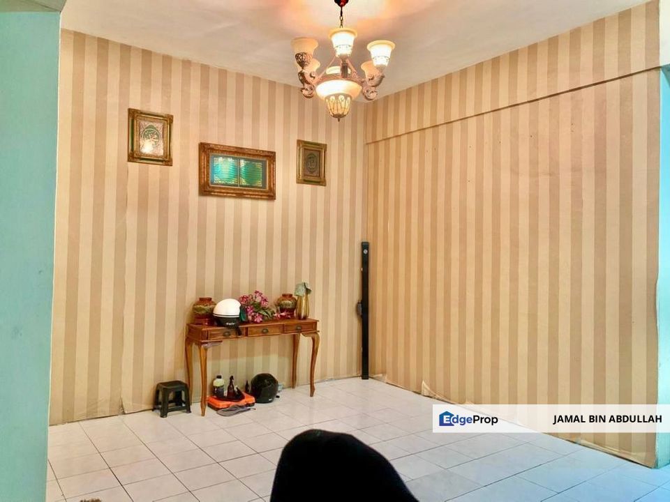 Double Storey Taman Sinaran Cheras Balakong Selangor FACING SOUTH For Sale, Selangor, Balakong