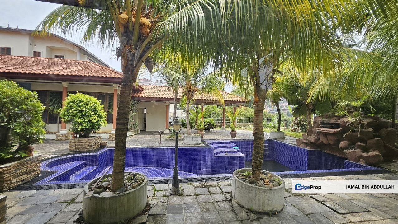 Double Storey Bungalow With BASEMENT PRIVATE POOL Country Height Kajang For Sale, Selangor, Country Heights