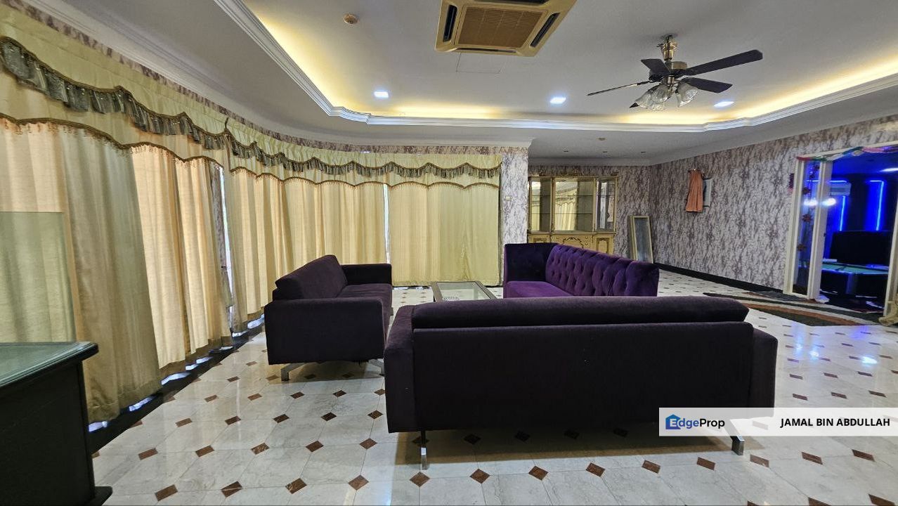 Double Storey Bungalow With BASEMENT PRIVATE POOL Country Height Kajang For Sale, Selangor, Country Heights