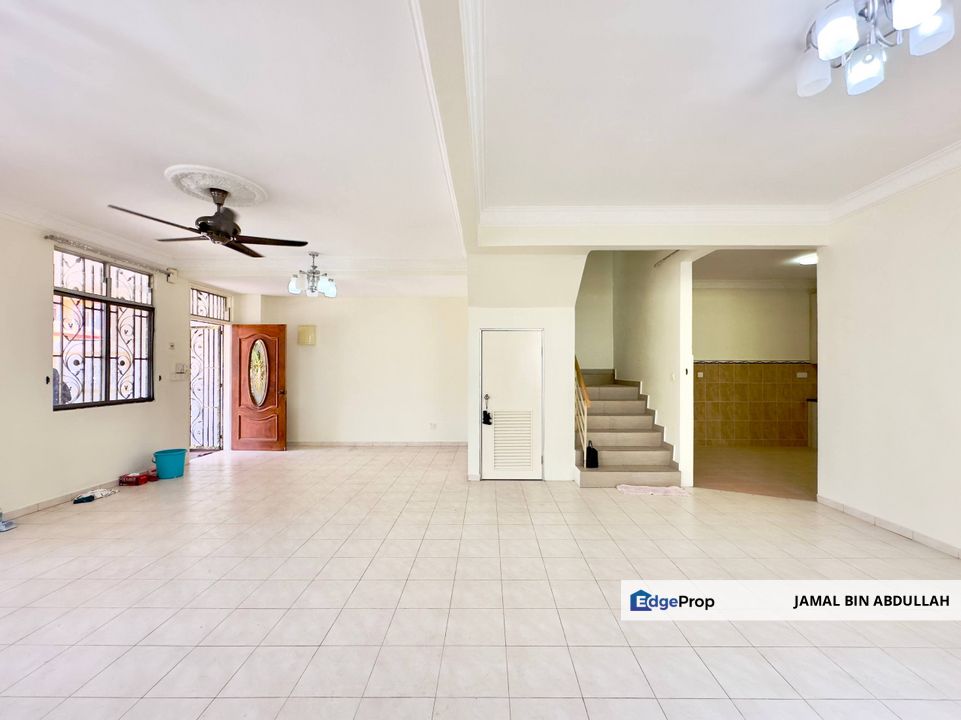 Double Storey Taman Mawar 2 Bandar Baru Salak Tinggi Sepang END LOT For Sale, Selangor, Sepang