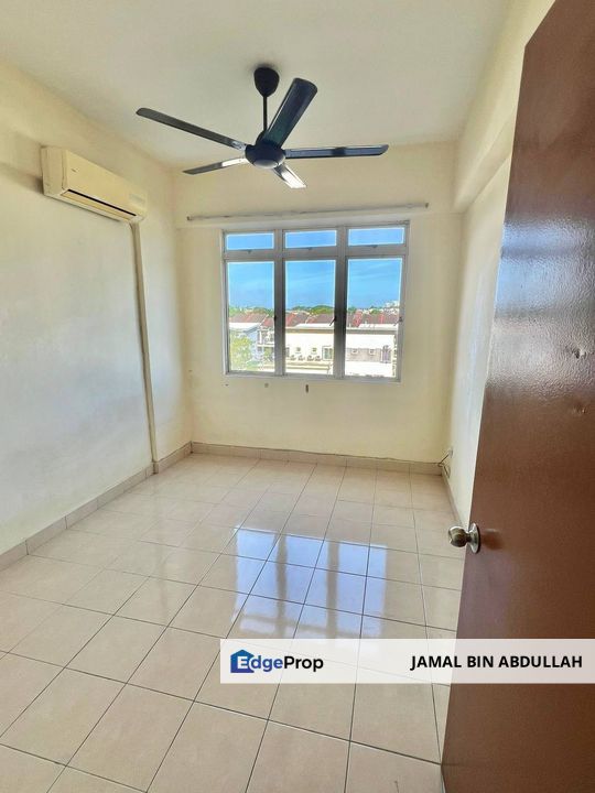 Putra Intan Condominium Dengkil 3rd FLOOR Selangor For Sale, Selangor, Dengkil
