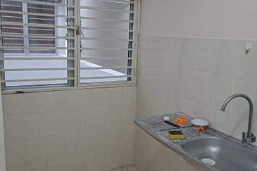 Suria Tropika Apartment