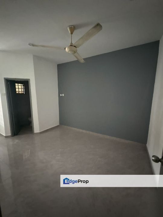 Bandar Mahkota Banting Selangor Freehold Single Storey Terrace, Selangor, Banting