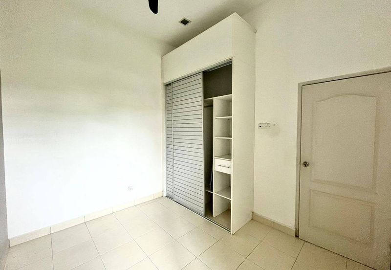 Villa Park Condominium