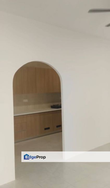 Residensi Adelia 4 Bangi Avenue New Unit Full Grilled, Selangor, Bangi