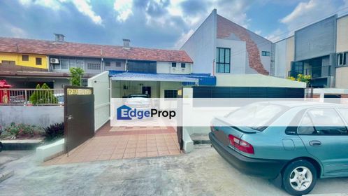 Jalan Carey Seksyen 1A/71 Petaling Jaya Double Storey Renovated For Sale, Selangor, Petaling Jaya