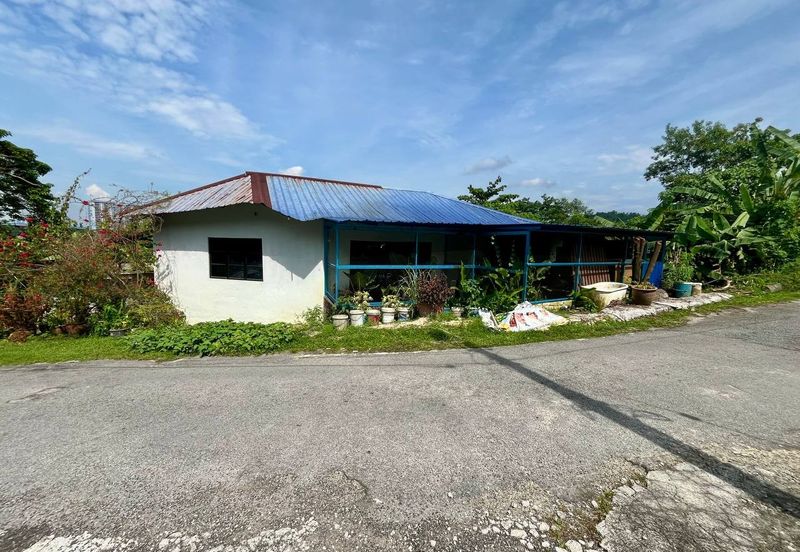 Kampung Bukit Sungai Puteh
