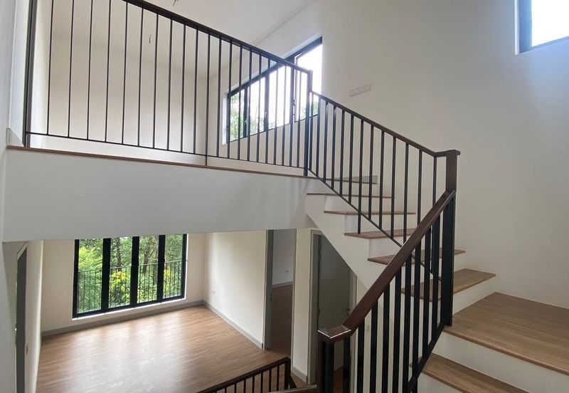 East 57 (Residensi Laman Timur)