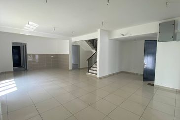 East 57 (Residensi Laman Timur)