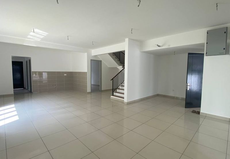 East 57 (Residensi Laman Timur)