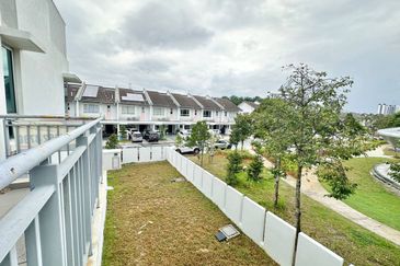 Tropicana Aman Bayan Residences