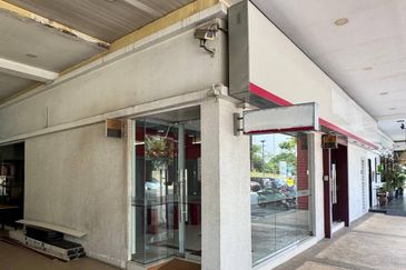 D`Bayu Bukit Jelutong