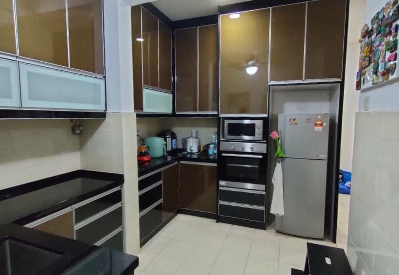 Kristal Heights, Shah Alam