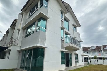 Tropicana Aman Bayan Residences