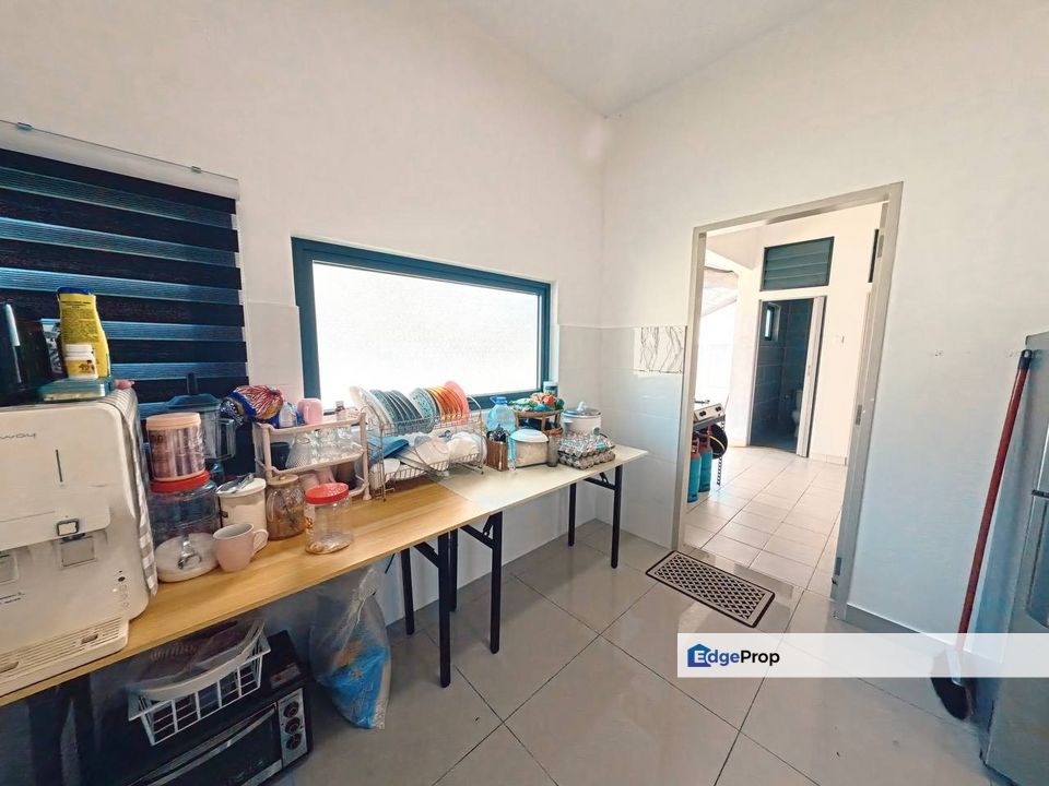 GREENHILL RESIDENCE, SHAH ALAM Double Storey Semi-Detached Good Accessibility FOR SALE , Selangor, Shah Alam