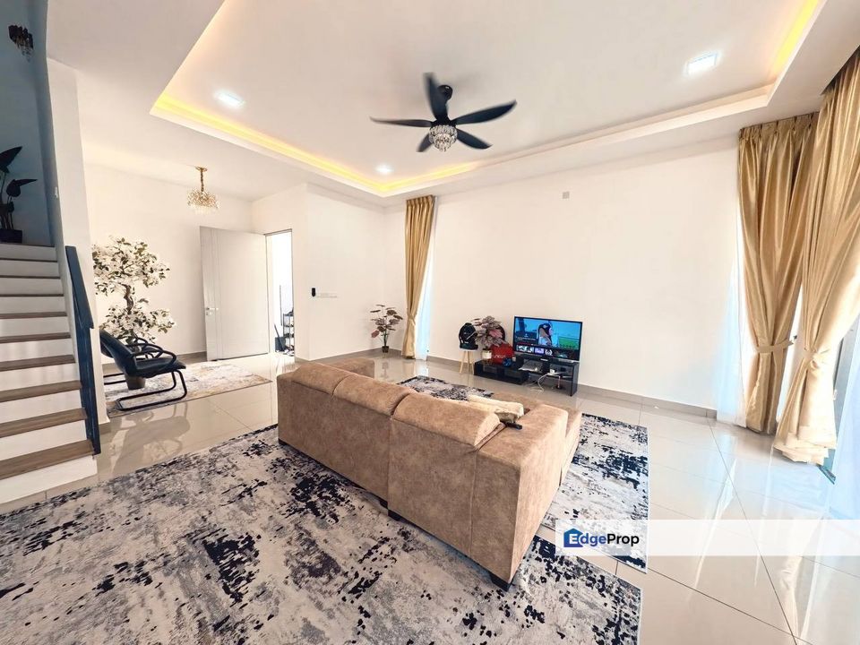 GREENHILL RESIDENCE, SHAH ALAM Double Storey Semi-Detached Good Accessibility FOR SALE , Selangor, Shah Alam