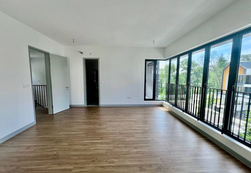 East 57 (Residensi Laman Timur)