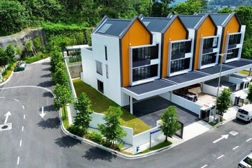 East 57 (Residensi Laman Timur)