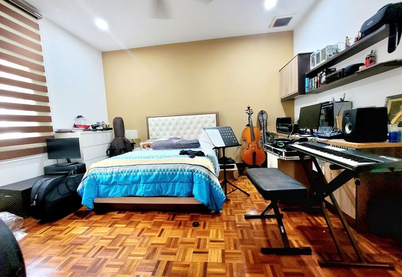 USJ Avenue @ USJ Heights