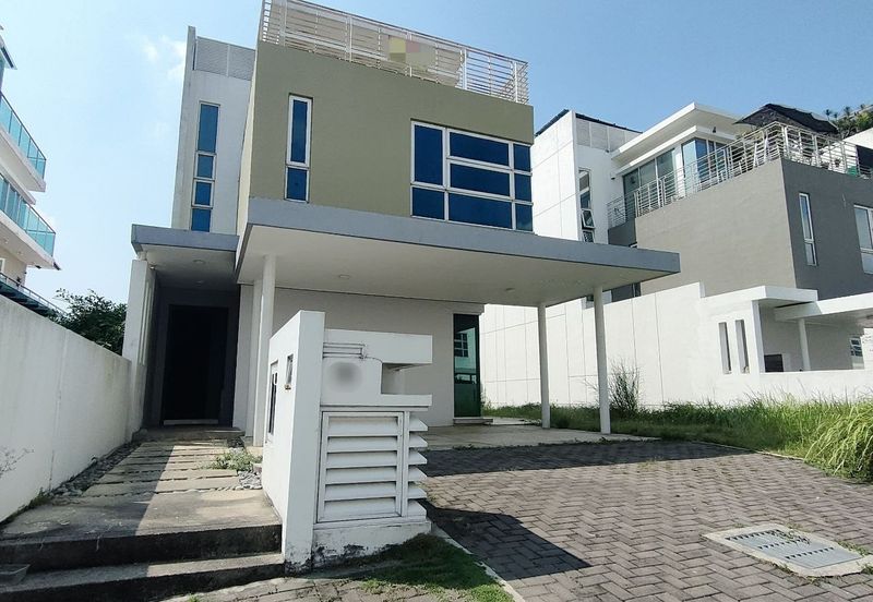 Taman Saujana Puchong