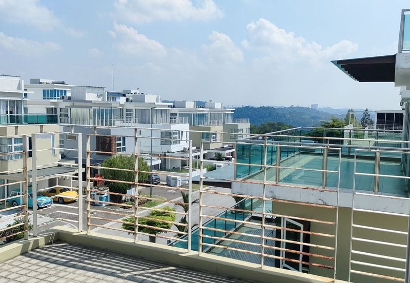 Taman Saujana Puchong