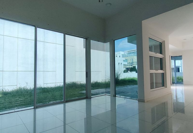 Taman Saujana Puchong