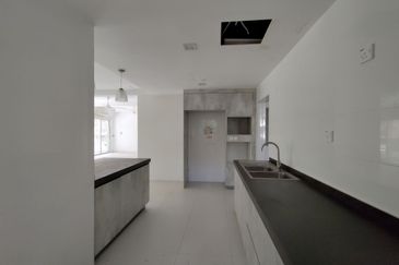 Seri Maya Condominium