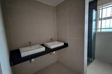 Seri Maya Condominium