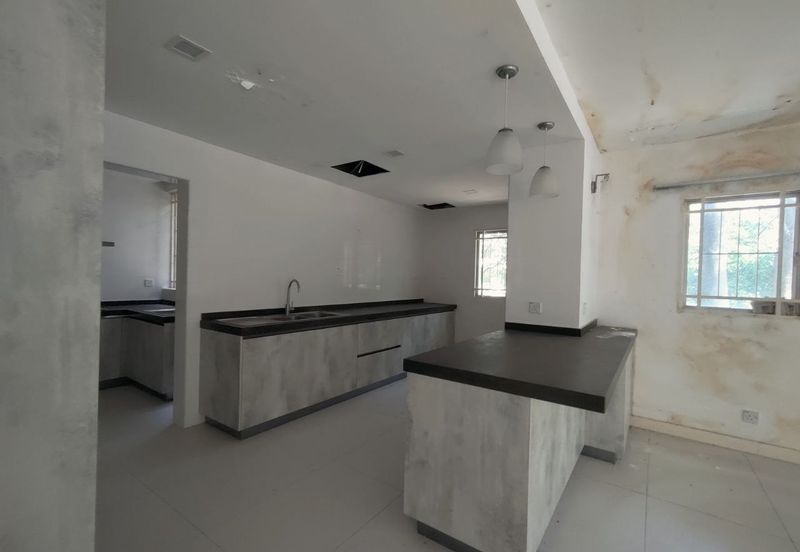 Seri Maya Condominium