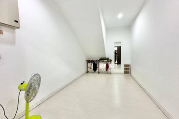 City Garden Commercial Centre