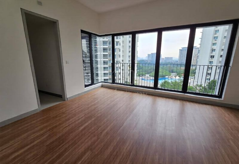 East 57 (Residensi Laman Timur)