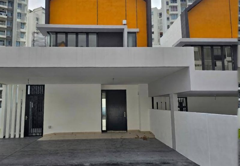 East 57 (Residensi Laman Timur)