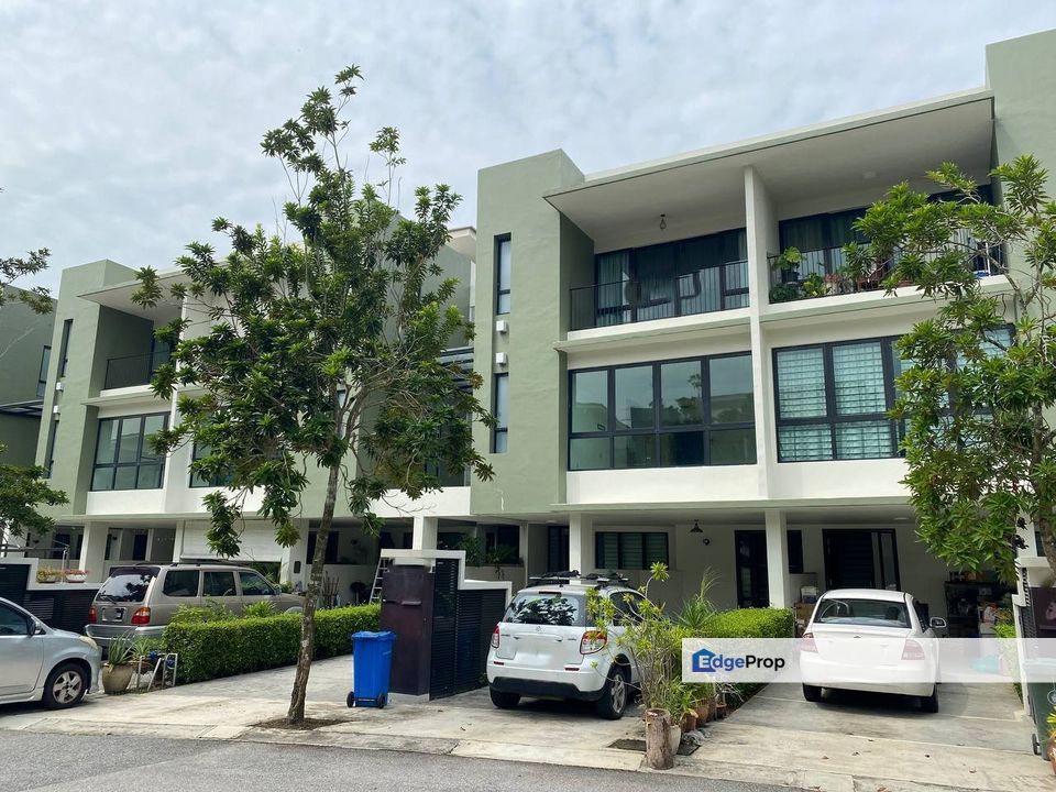 PRIMER GARDEN TOWN VILLAS, CAHAYA SPK Spacious Unit FOR SALE, Selangor, Shah Alam