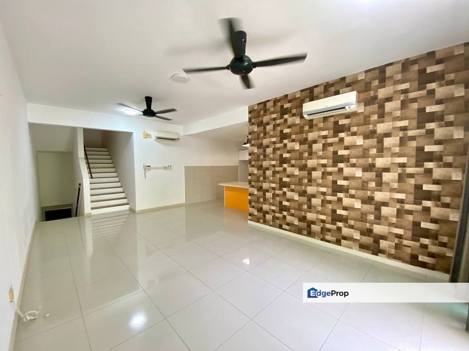 PRIMER GARDEN TOWN VILLAS, CAHAYA SPK Spacious Unit FOR SALE, Selangor, Shah Alam