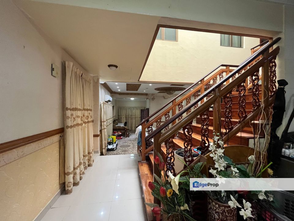 SRI AMPANG MAS, AMPANG 2.5 Storey Bungalow EXCLUSIVE RESIDENTIAL ENCLAVE FOR SALE , Selangor, Ampang