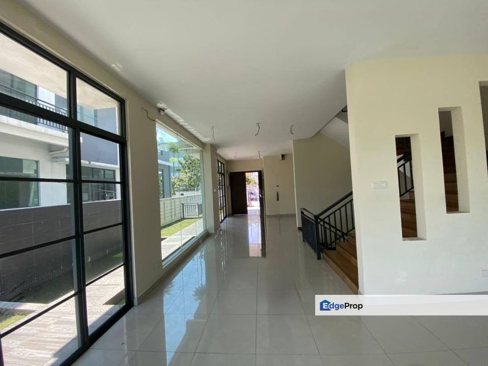 Blue Sky Residence, Selayang 4 STOREY SEMI-DETACHED Prime Location FOR SALE , Selangor, Selayang