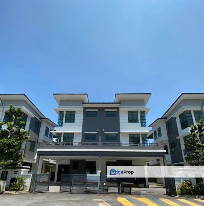 Blue Sky Residence, Selayang 4 STOREY SEMI-DETACHED Prime Location FOR SALE , Selangor, Selayang