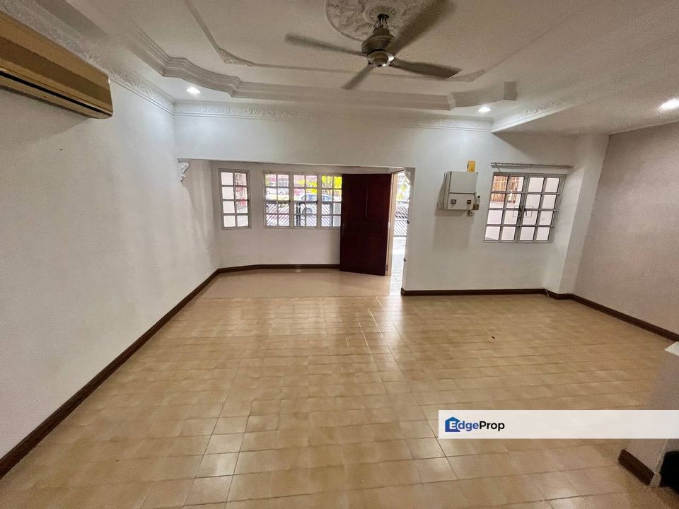 Taman TAR, Ampang DOUBLE STOREY TERRACE Strategic & Prime Location FOR SALE , Selangor, Ampang