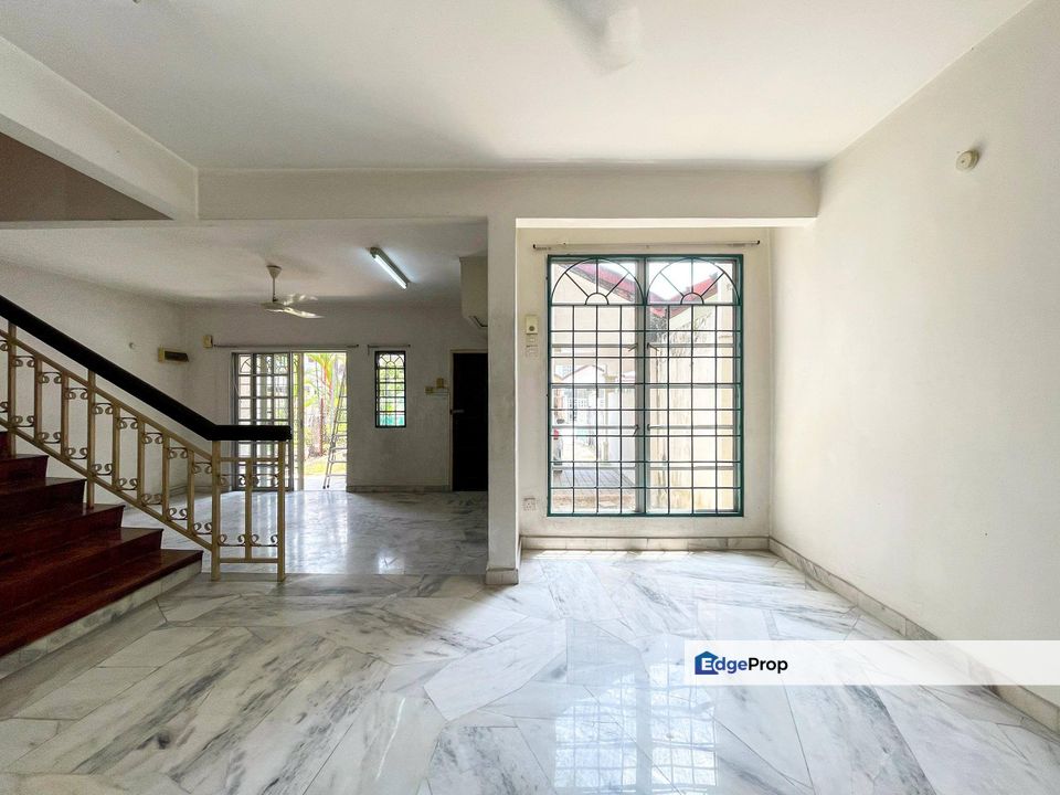 USJ 20, USJ Subang Jaya DOUBLE STOREY SUPERLINKED Mature Neighbourhood FOR SALE , Selangor, USJ