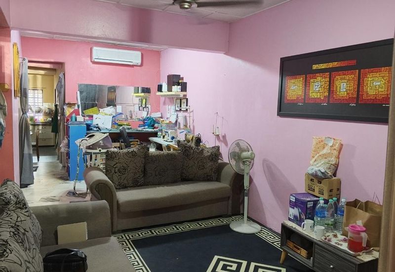 Taman Desa Saujana *