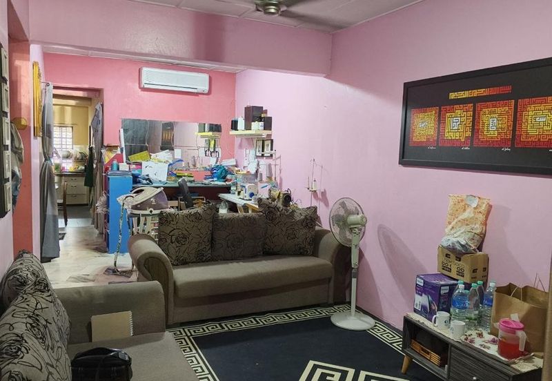 Taman Desa Saujana *