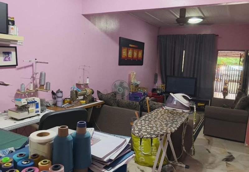 Taman Desa Saujana *