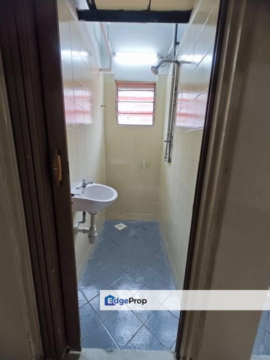 SEKSYEN 7 BANDAR BARU BANGI REFURBISHED APARTMENT KELOMPOK SERI WIDURI FOR SALE, Selangor, Bangi