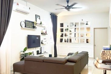 Eristana @ Seri Pristana