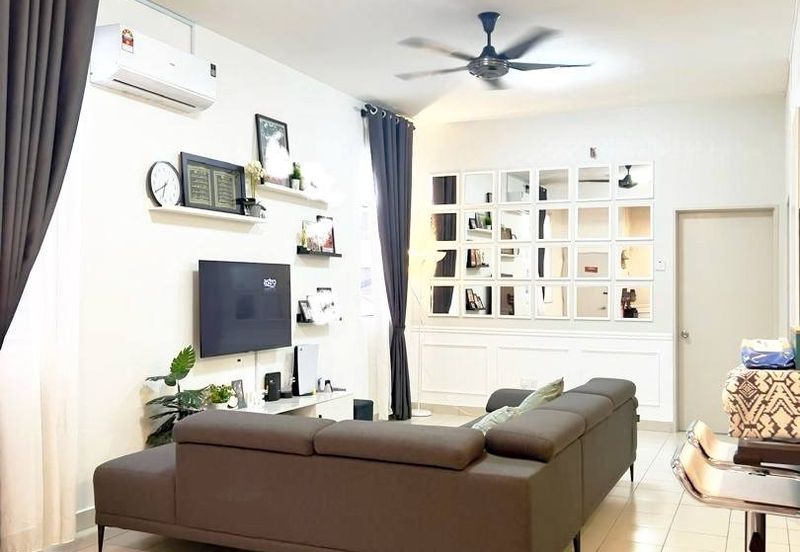 Eristana @ Seri Pristana