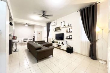 Eristana @ Seri Pristana