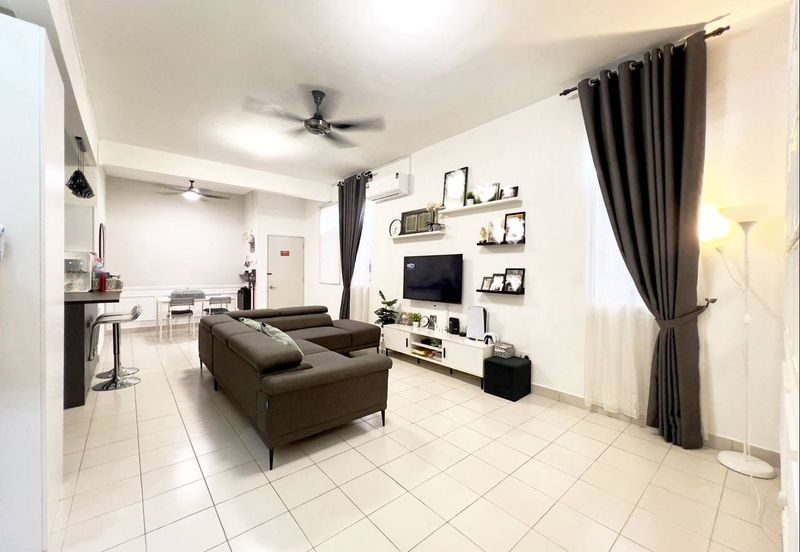 Eristana @ Seri Pristana