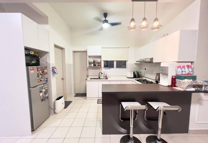 Eristana @ Seri Pristana