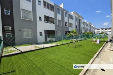 Eristana @ Seri Pristana