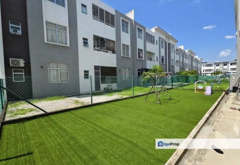 Eristana @ Seri Pristana